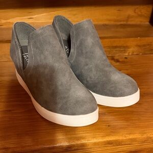 Journee Collection Gray Ankle Booties